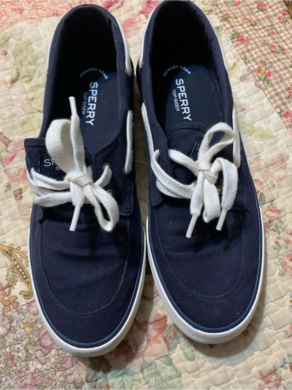 Sperry Navy Canvas & White Lace women’s size 9.5 Boat Shoes